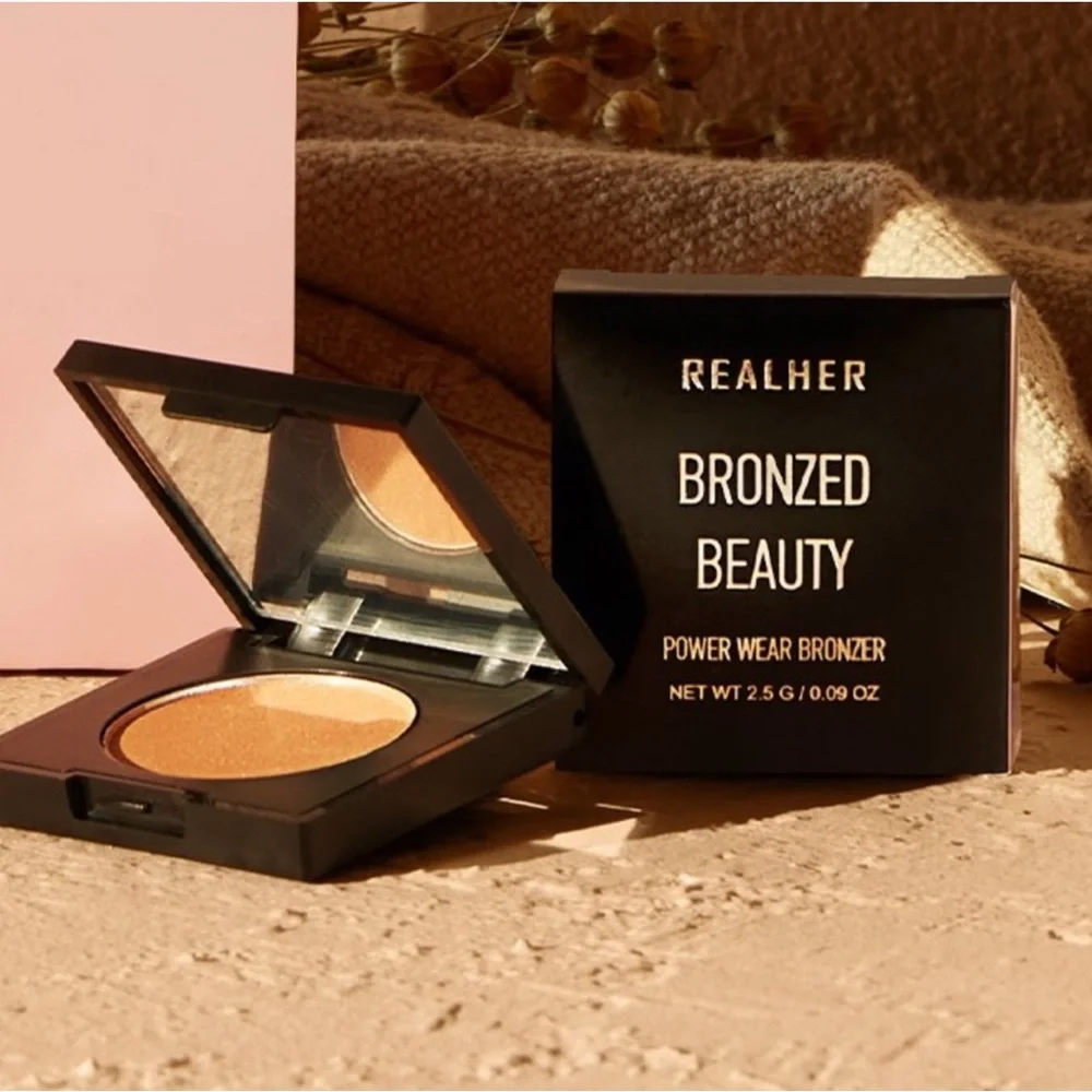 NIB - RealHer Bronzed Beauty Power Wear Bronzer
